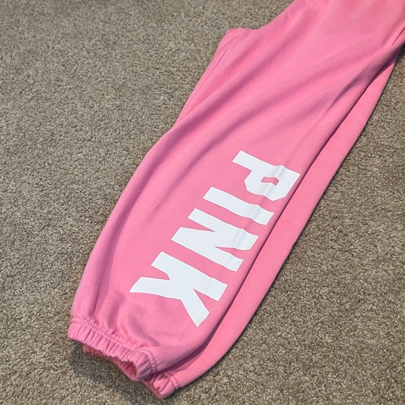Victoria Secret PINK campus pants.. - Picture 4 of 4
